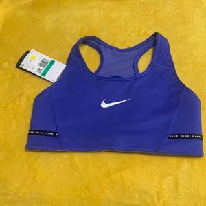 GIRLS NIKE sport bra